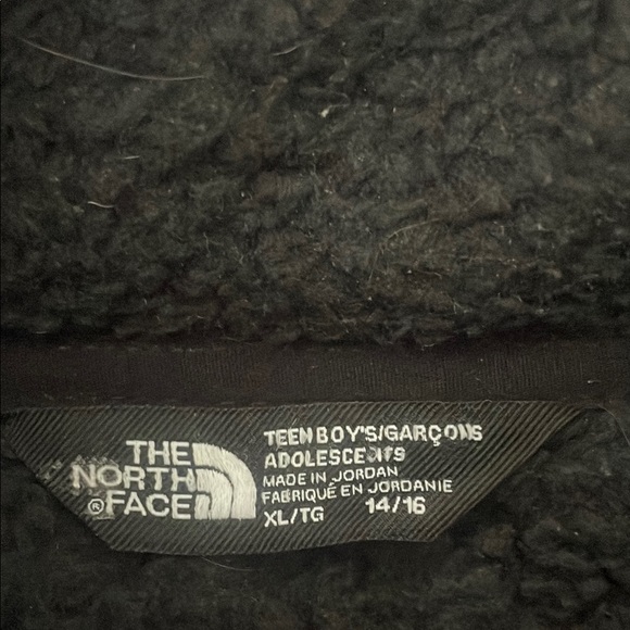 The North Face Black Fleece Jacket - Picture 6 of 6